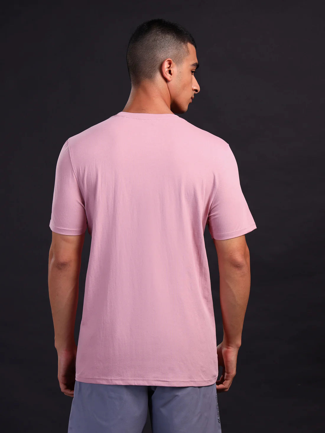 Men Solid Slim Fit Crew Neck T-shirt