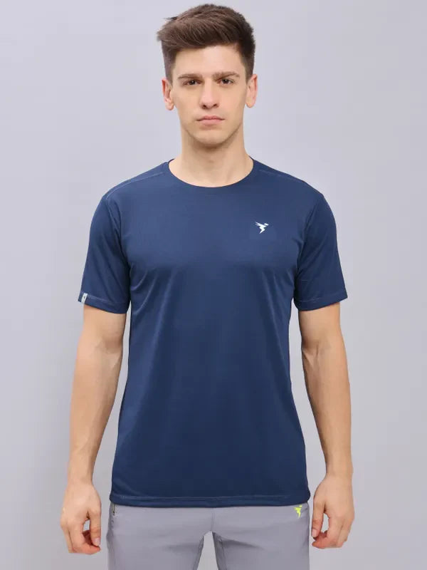 Men Solid Slim Fit Crew Neck T-shirt