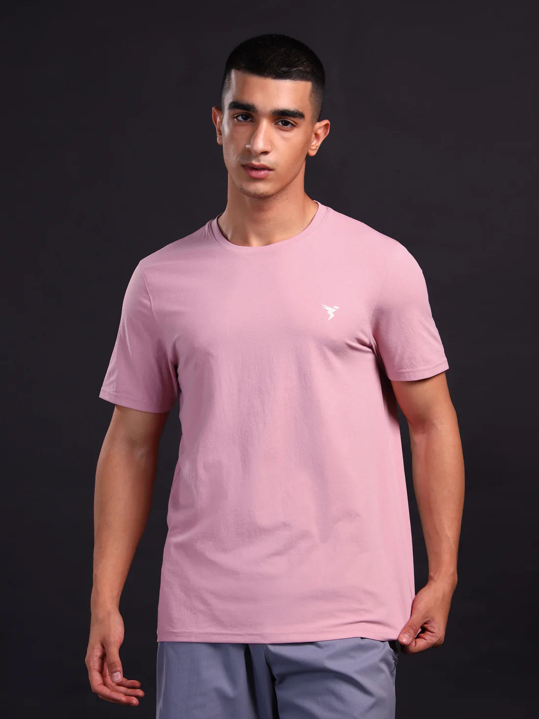 Men Solid Slim Fit Crew Neck T-shirt