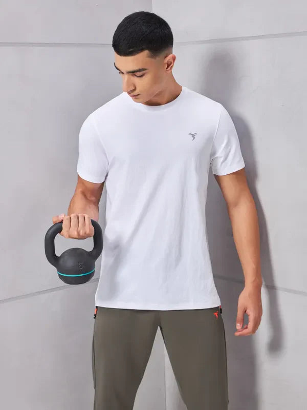 Men Solid Slim Fit Crew Neck T-shirt