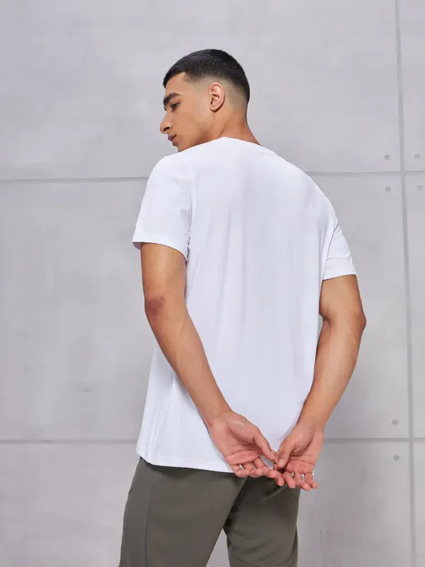 Men Solid Slim Fit Crew Neck T-shirt