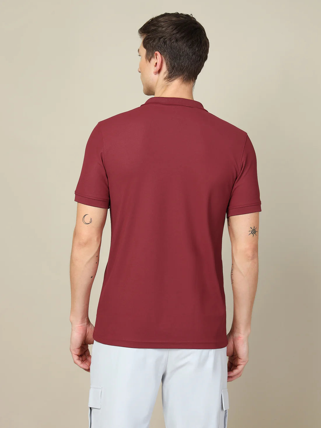 Men Solid Slim Fit Polo T-shirt