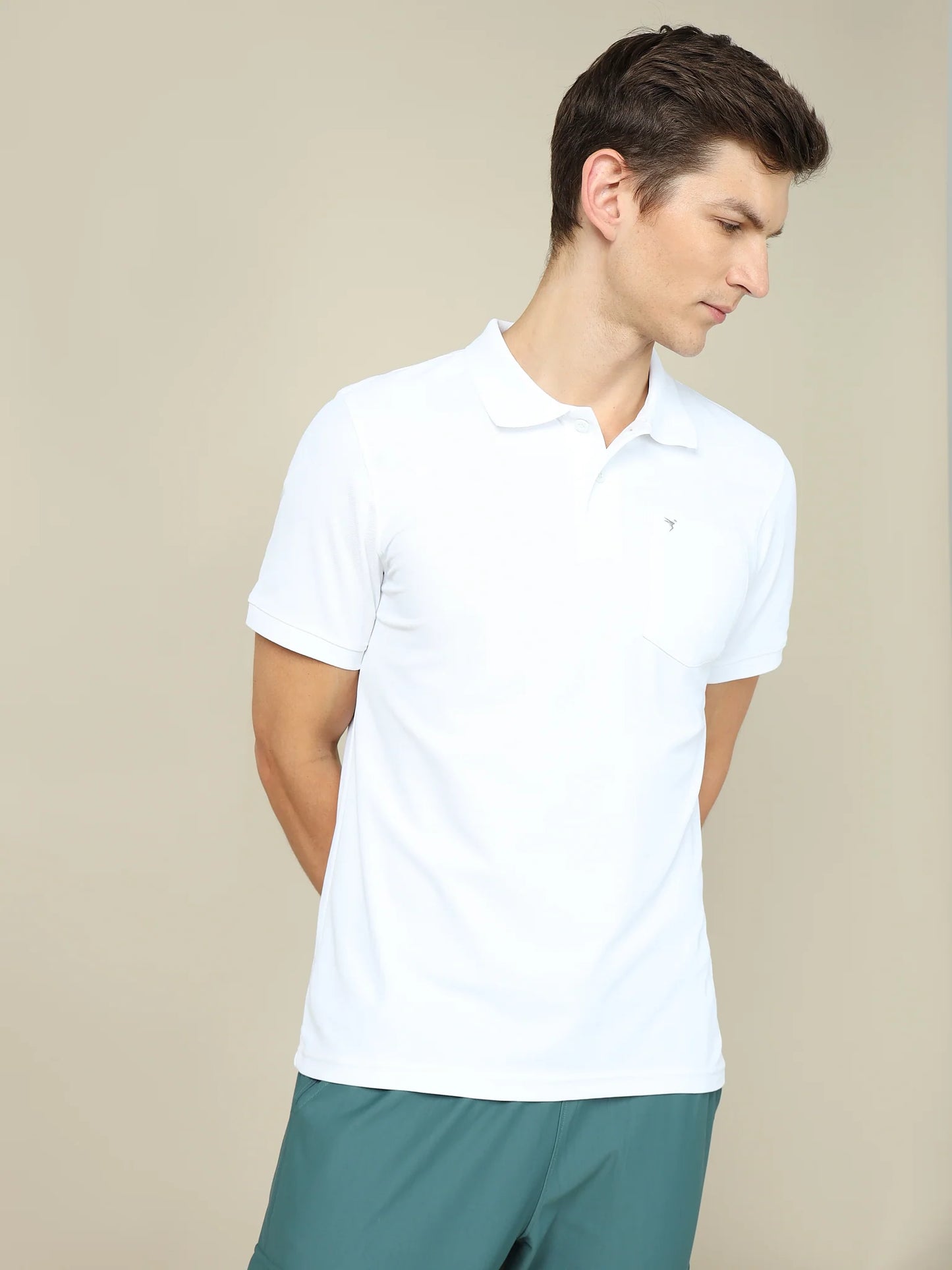 Men Solid Slim Fit Polo T-shirt