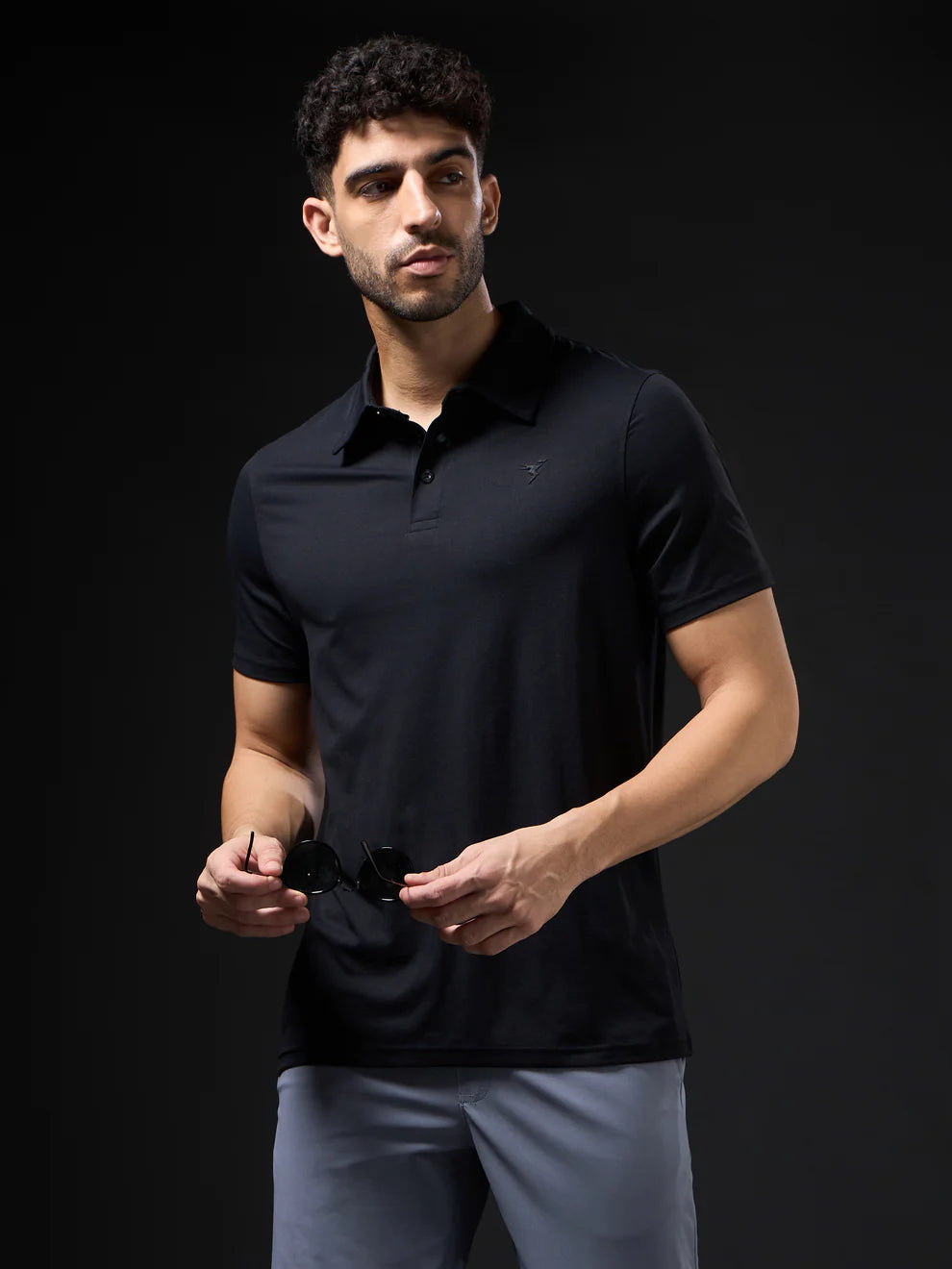 Men Solid Slim Fit Polo T-shirt
